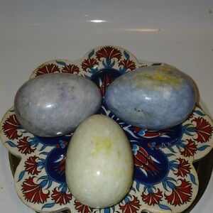 Beautiful Decorative Stone Eggs Set